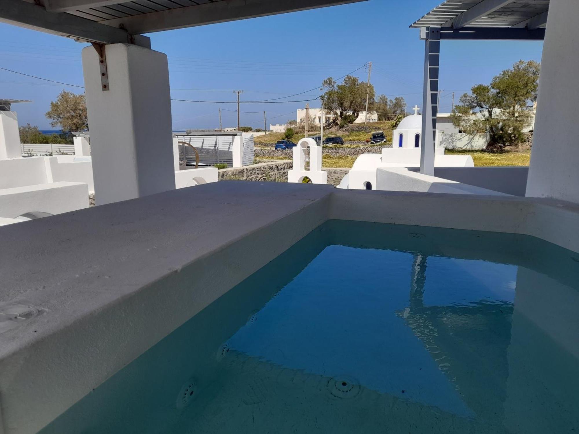 Atlantis - By S Paradise - Outdoor Jacuzzi & Seaview Apartment *